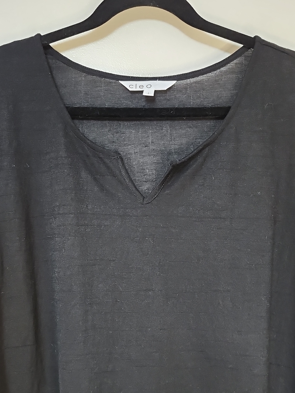 cleo Flutter Sleeve Top - Picture 3 of 8
